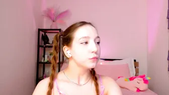 lovely_poppy camvideo (10-03-2025)