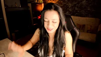 Xlaracroftx nude on cam 28-Mar-25