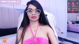 emerald_gh on webcam (10-04-2025)