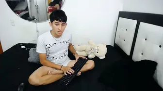 Maximo_and_isa latina (10-04-2025)