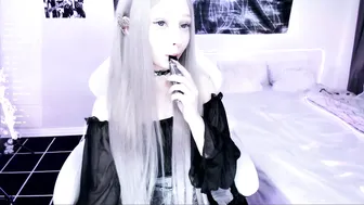 lily_weep video 10-04-2025
