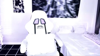 lily_weep video 10-04-2025