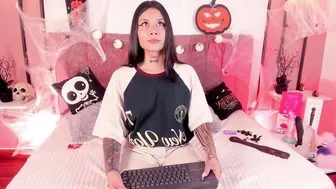 nathalia_stone on webcam 04-Oct-25
