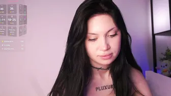 Eva_pixie skinny - 06 October 2025