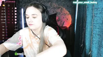 Your_small_bunny (10-06-2025) show