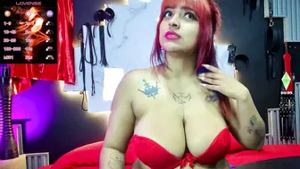sarah0917 bigtits webcam