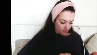 elisa_dove208 posing on webcam (10/07/2025)