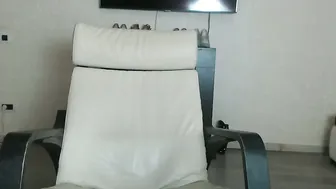 Cruella_ 07-Oct-25