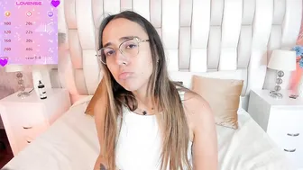 Sara_ospina_ amateur cam video (10/07/2025)