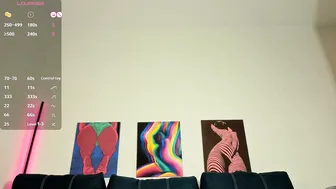 Trixibell squirt live cam show