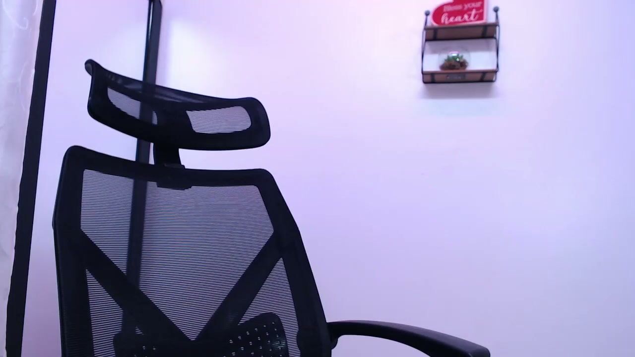 sarai_petite_ porn chat 10/07/2025