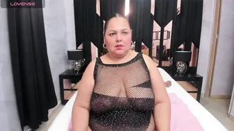 aurora_foxy06 07-Oct-25 cam porn