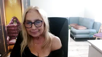 Desiresofia dominant nude chat