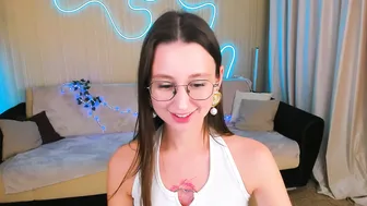Yourlovelystoryy 07-Oct-2025
