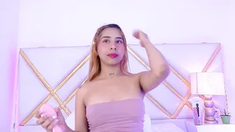 lailastilwills recorded nude video 238022