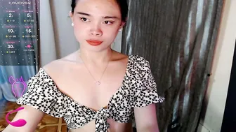 fuchsia_love naked on cam 07-Oct-25