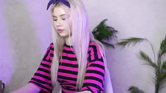 ashleyniko (10/08/2025)