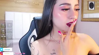 Mia_ponce_a webcam video - 08-Oct-2025