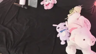 kanao_tsuyuri posing on cam (10/08/2025)