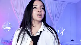 laraa_rous sex chat (10/08/2025)