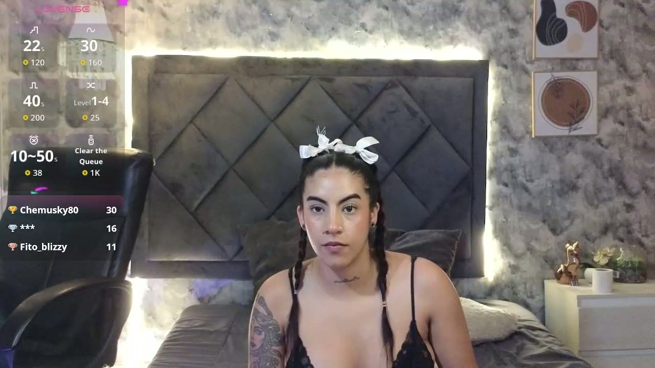 miia_storm feet cam xxx
