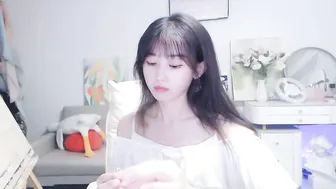 Candy8998 cute 10/09/2025