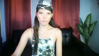 Itsmeyourgirl_philopoiter 09-Oct-25 smalltits