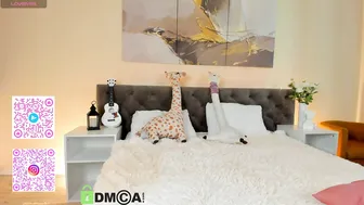 Ariella_sol chat porn video (10-09-2025)