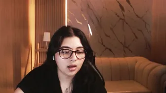 mia_hot_tf 09-Oct-25 bigtits