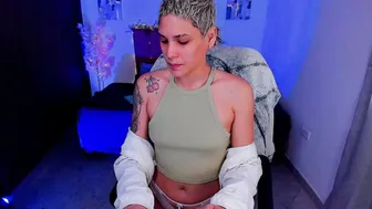 Laura_r23 naked hot amateur video