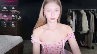gogo1332 skinny cam show