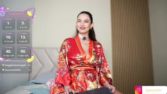 lya_aron_couple 10/10/2025 pregnant