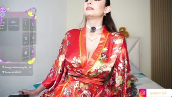 lya_aron_couple 10/10/2025 pregnant