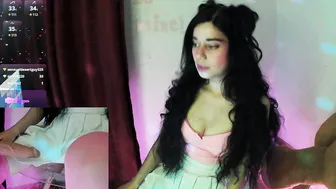alicekingdom on webcam 10 October 2025