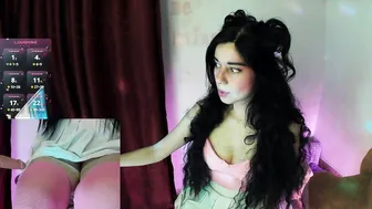 alicekingdom on webcam 10 October 2025