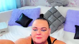 milanabiegert milf - (10/10/2025)