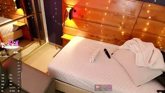 Mahia_queen 10-10-2025 live cam show