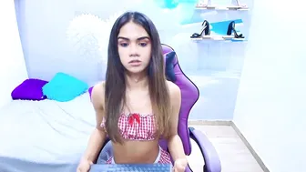 demi_leed recorded nude video 245410
