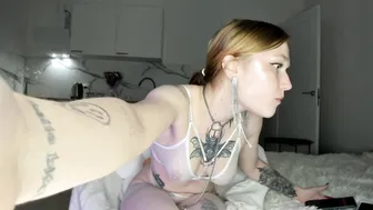 F_w_b (10/10/2025) young