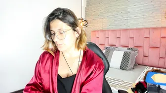 sarahdeyvis webcam - (10-10-2025)
