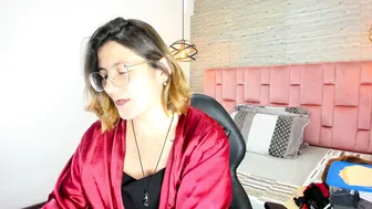 sarahdeyvis webcam - (10-10-2025)