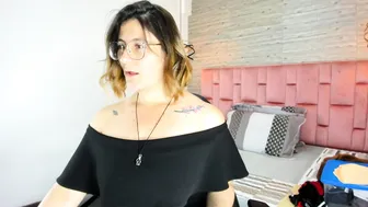 sarahdeyvis webcam - (10-10-2025)