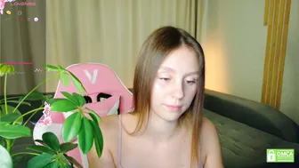 Julieqt smalltits 10-11-2025
