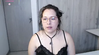 may_bloom live cam show 11 October 2025