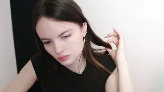 a_ariella_ (10-11-2025)