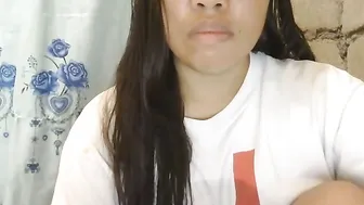 chubbybutty asianpinay naked on cam
