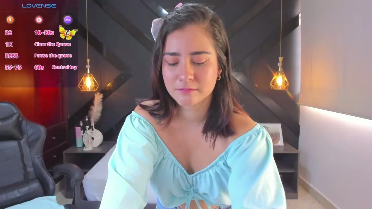 amber_blis on webcam 11-Oct-25