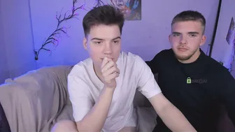 Ash_raven_ blowjob chat xxx