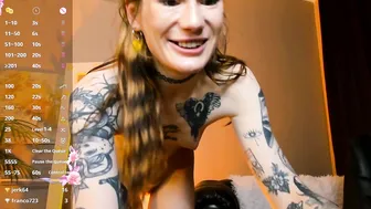 angela_fog smalltits cam video