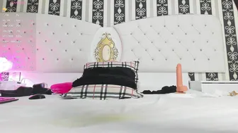 Aidasina (04-14-2025) chat sex cam